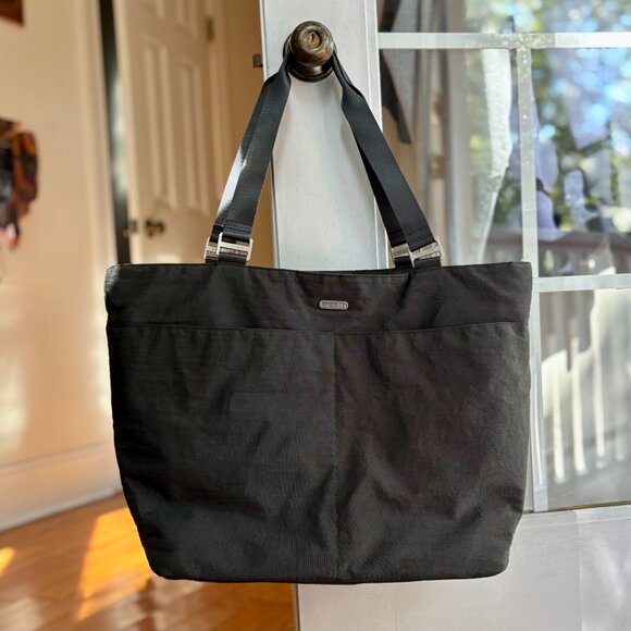 Baggallini Gray and Pink Weekender Expandable Carryall Overnight Tote Bag - Picture 2 of 14